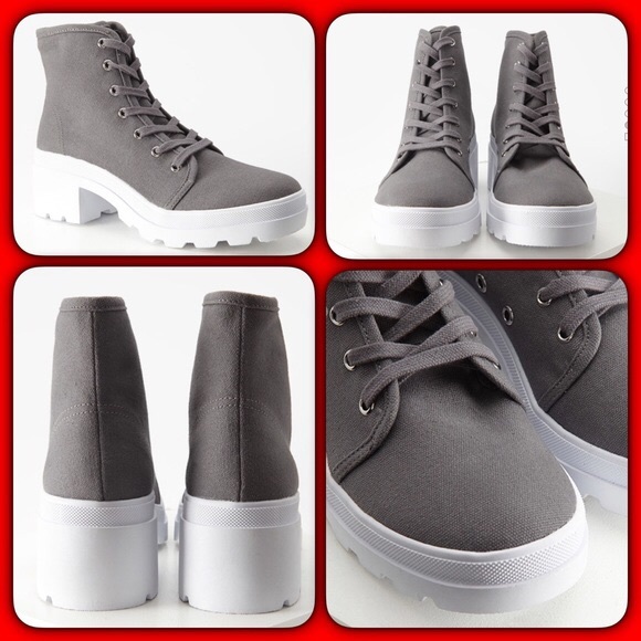 Gray canvas platform lace up chunky sneakers boots - Picture 2 of 7